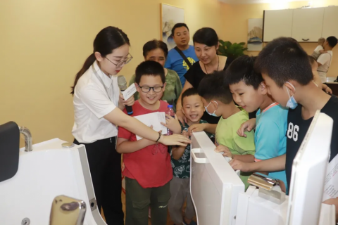 花樣剪紙，感念師恩丨設計城感恩教師節剪紙活動溫馨上演！